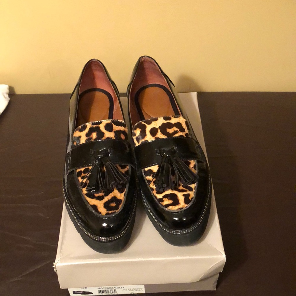 Leopard loafer shoe